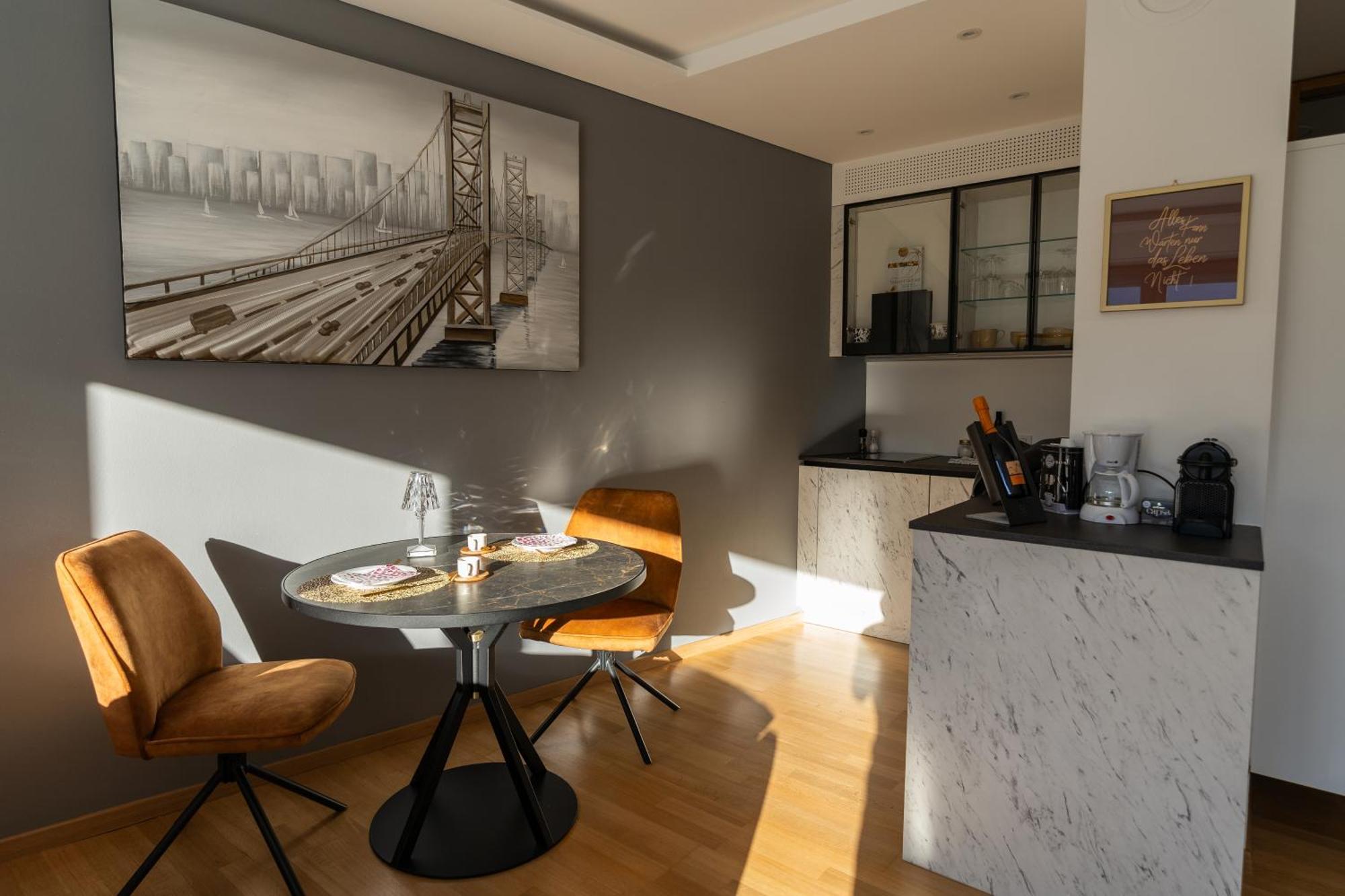 Апартаменти Ausblick Kleinjuwel Mit Panoramablick + Garage Мерано Екстер'єр фото